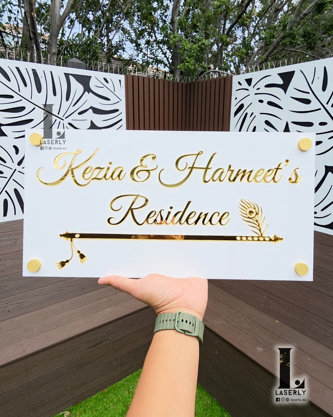 Elegant white and mirror gold house name plaque featuring a flute design, perfect for front doors.